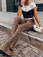 Hose mit Leopardenmuster und hoher Taille
